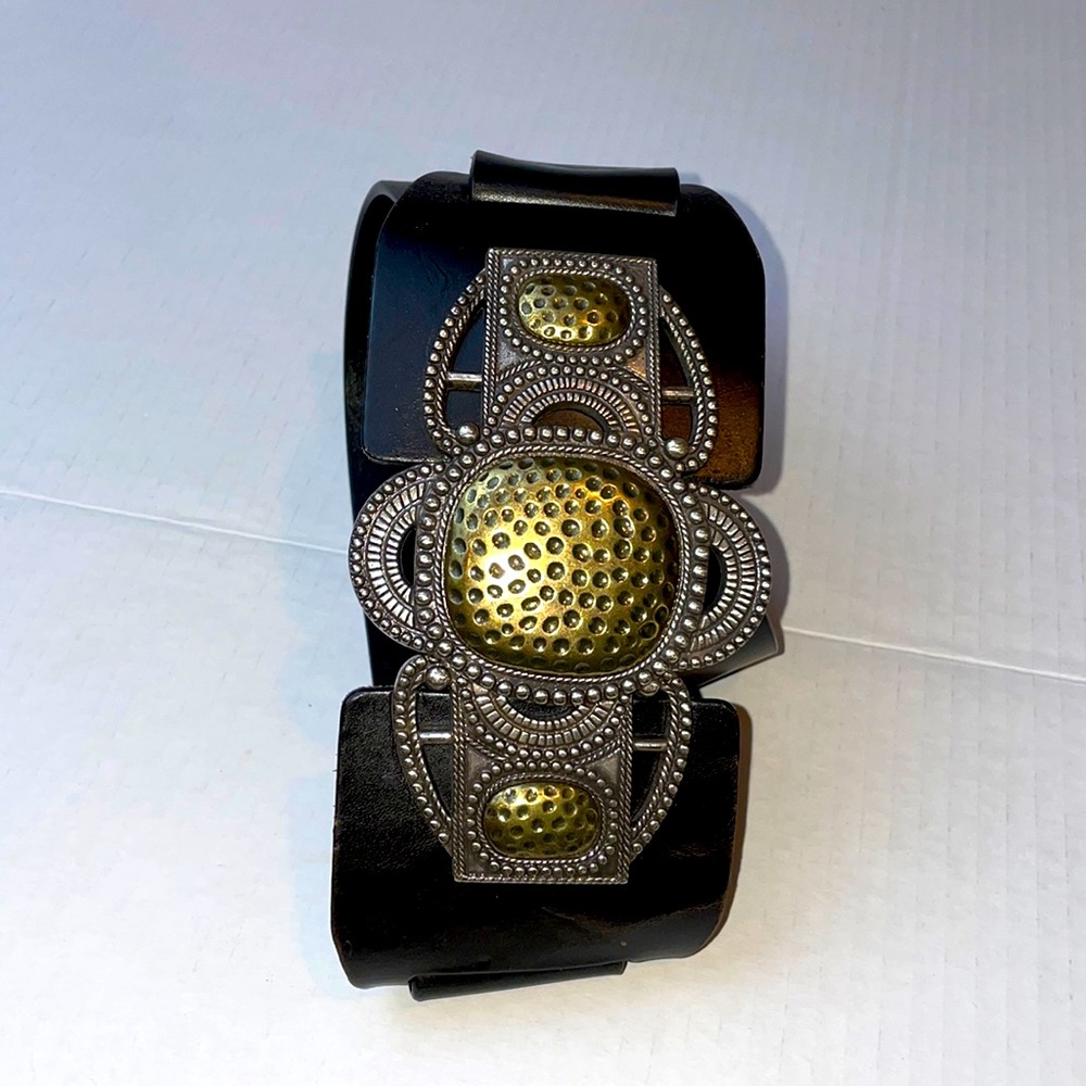 Chicos leather belt